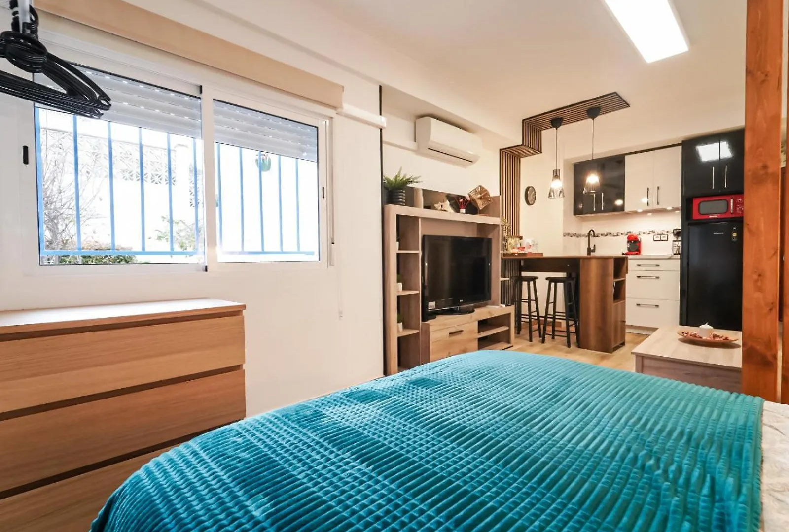 Διαμέρισμα Apartamento Playa La Carihuela Con Piscina Wifi Τορρεμολίνος